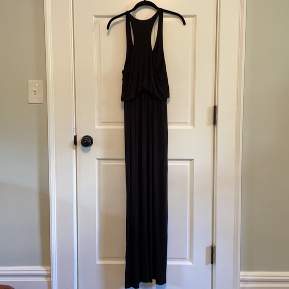 LUSH Maxi Dress - Picture 3 of 3